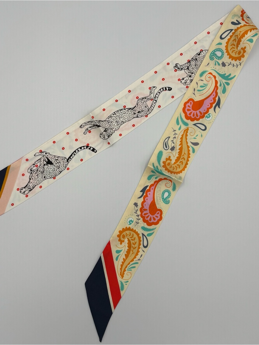 Hermes Guepards Bandana Twilly Silk Scarf Jaune Soufre Orange Green Navy Cheetah - Picture 2 of 5